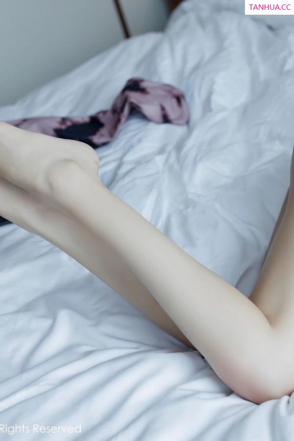   [XiuRen]高清写真图 2023.05.15 No.6735 杨可可coco 黑丝短裙第55张图片